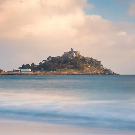 Luxury Modern Suite In Marazion With Parking Exterior photo